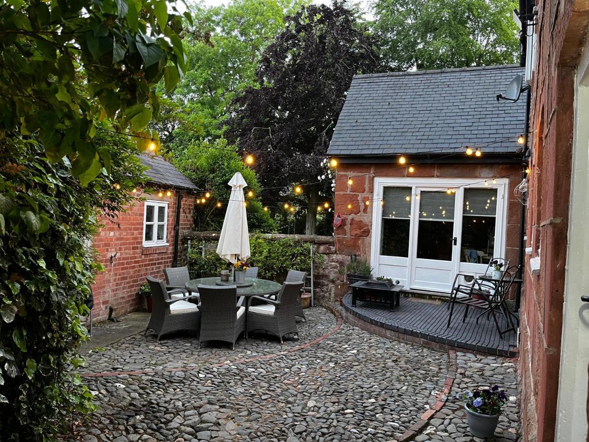 Pear Tree Cottage Courtyard Shrewsbury Extérieur photo